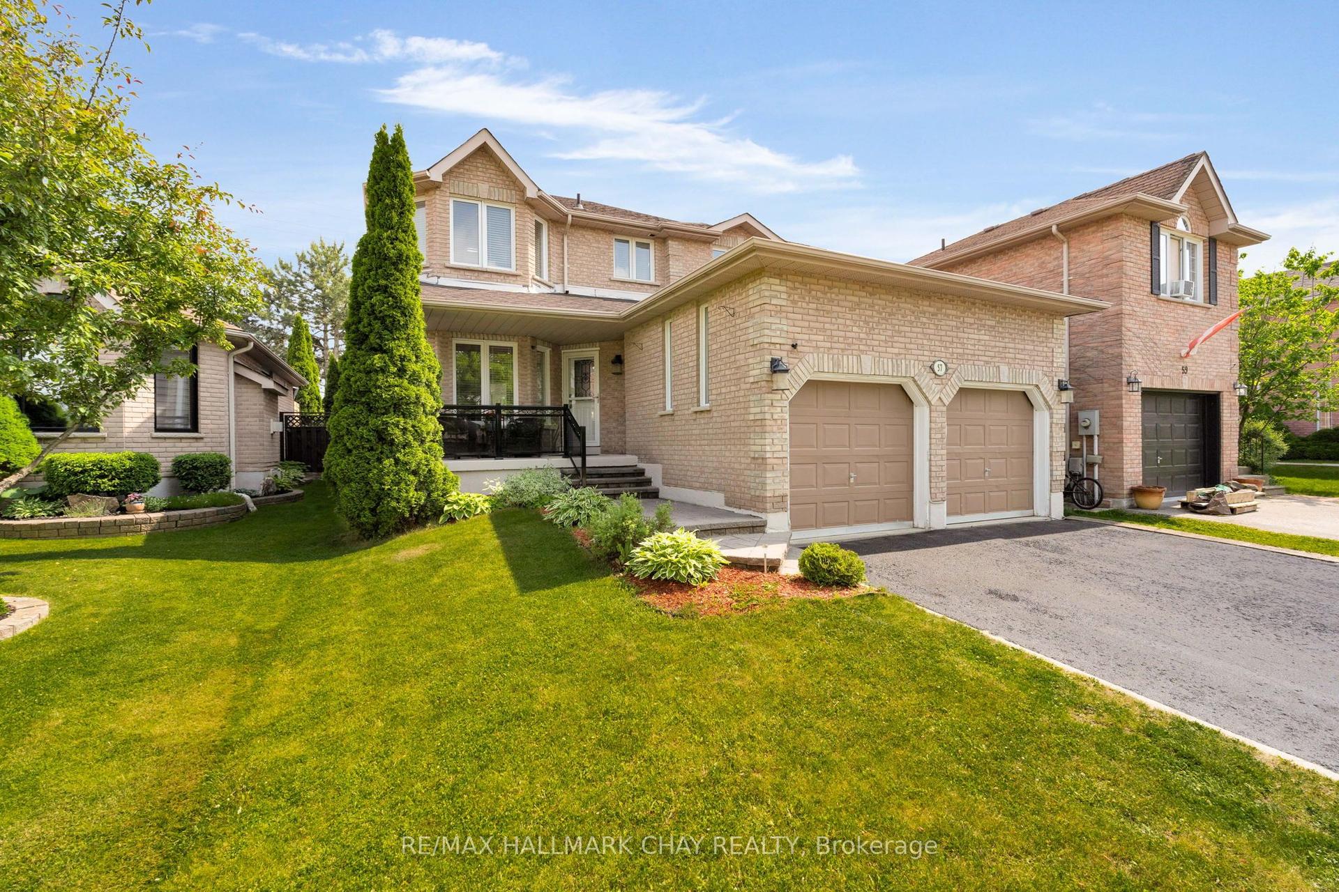 57 VIOLET Street — photo 1