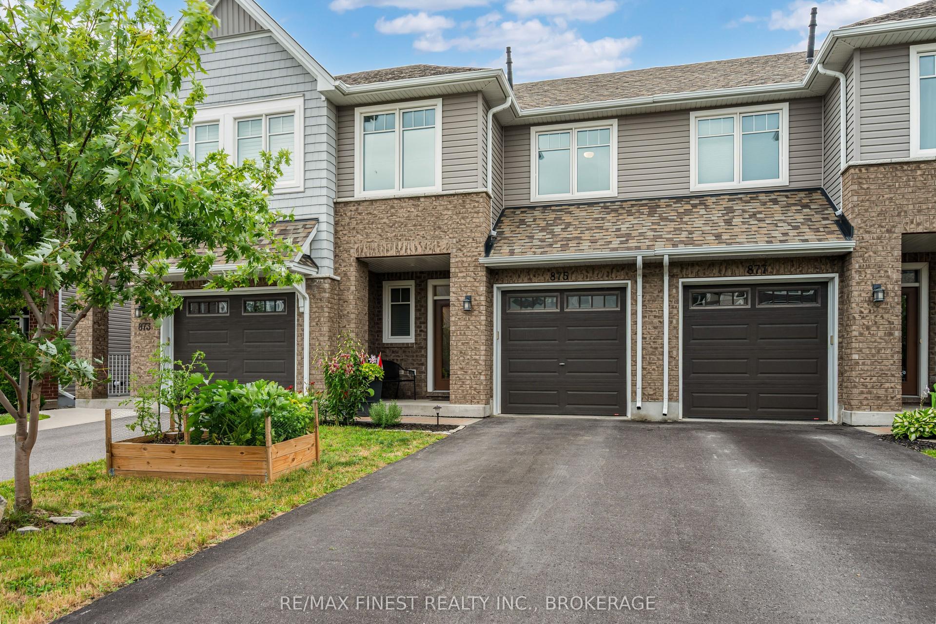 875 Riverview Way, Kingston — Townhouse for sale, photo 1