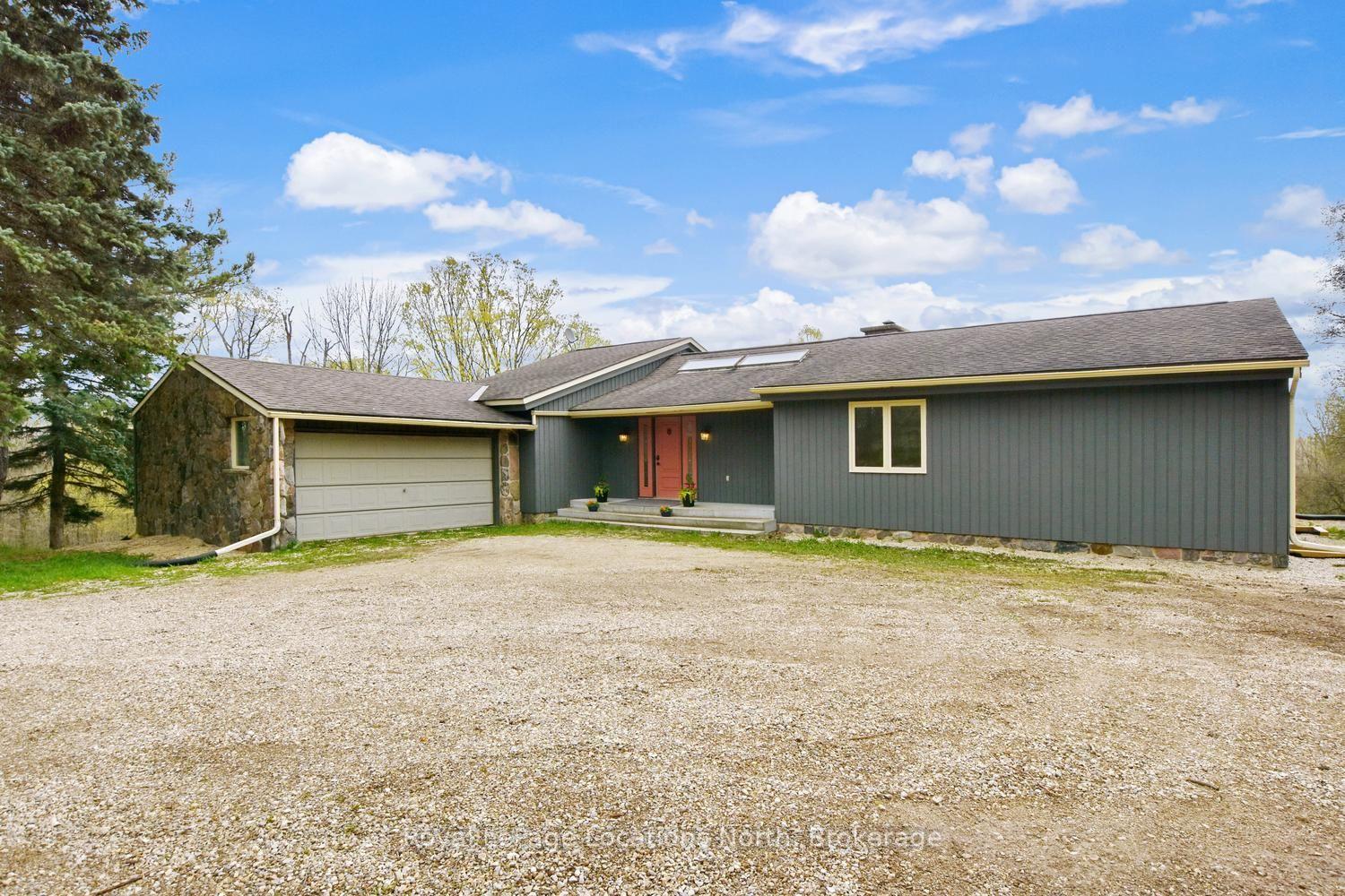 446070 Johnston's Side Road — photo 1
