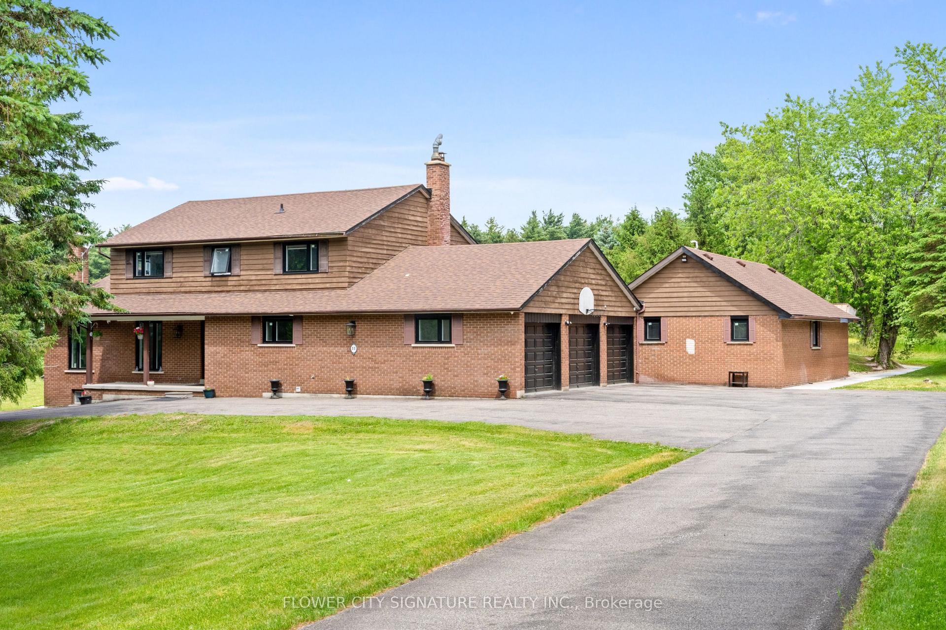11 Damacus Drive — photo 1