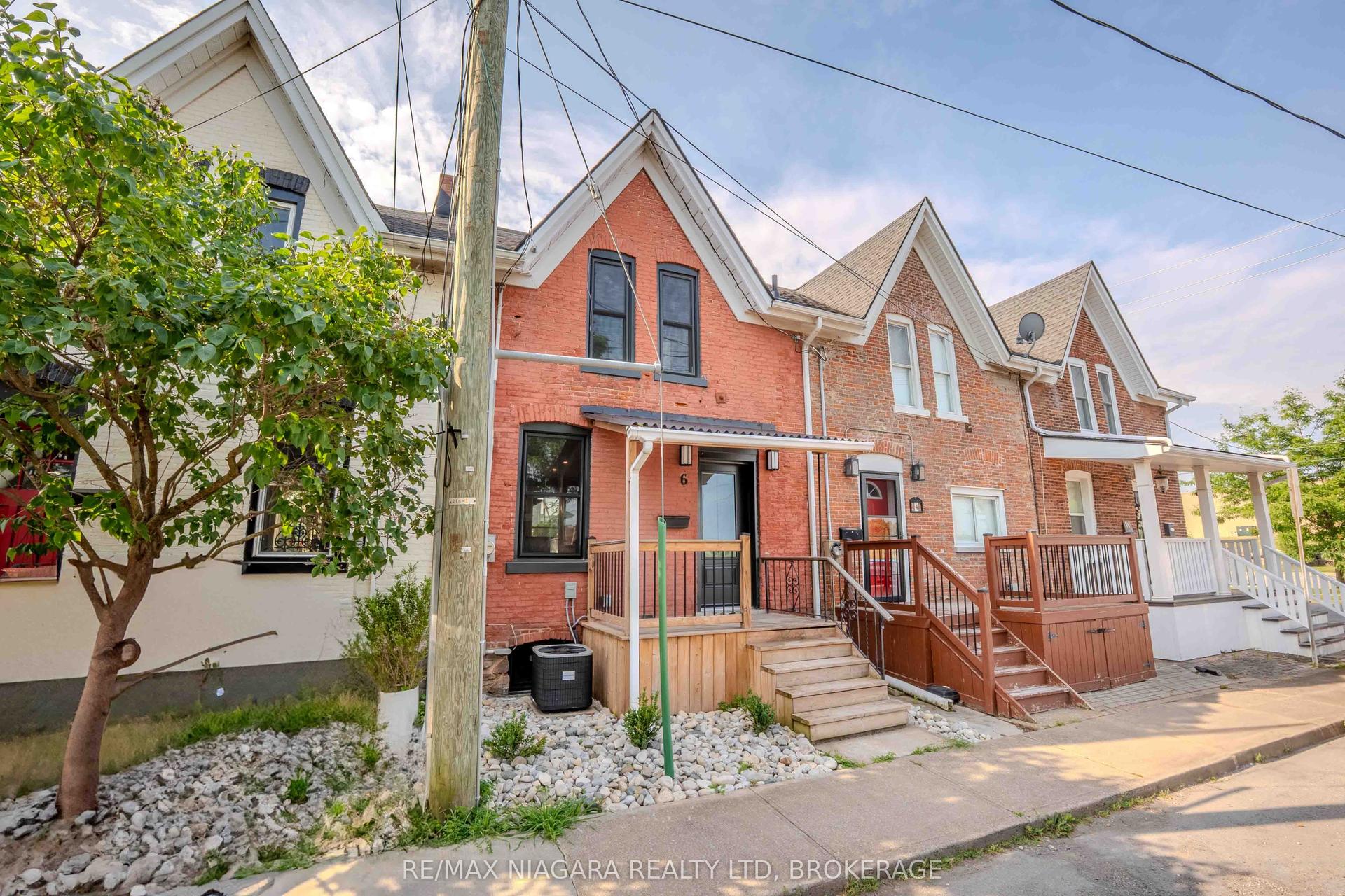 6 Almond Street — photo 1