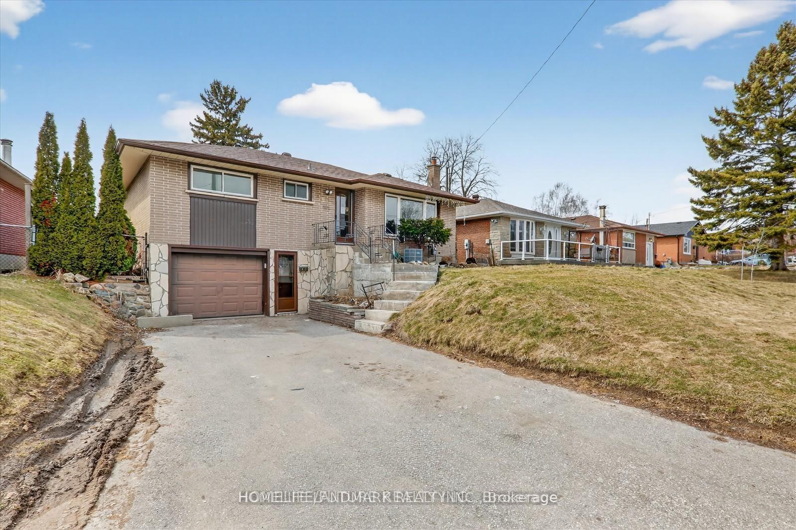 146 Oriole Street — photo 1