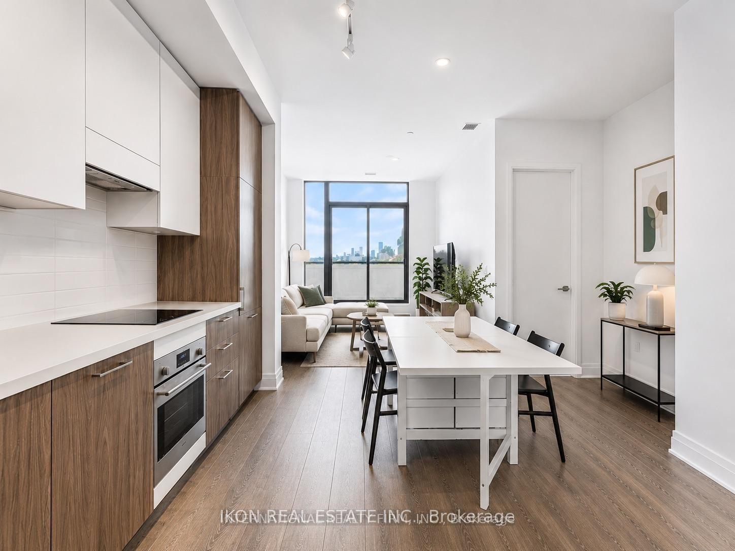 33 Frederick Todd Way W 207 #207, Toronto — Condo for sale, photo 1