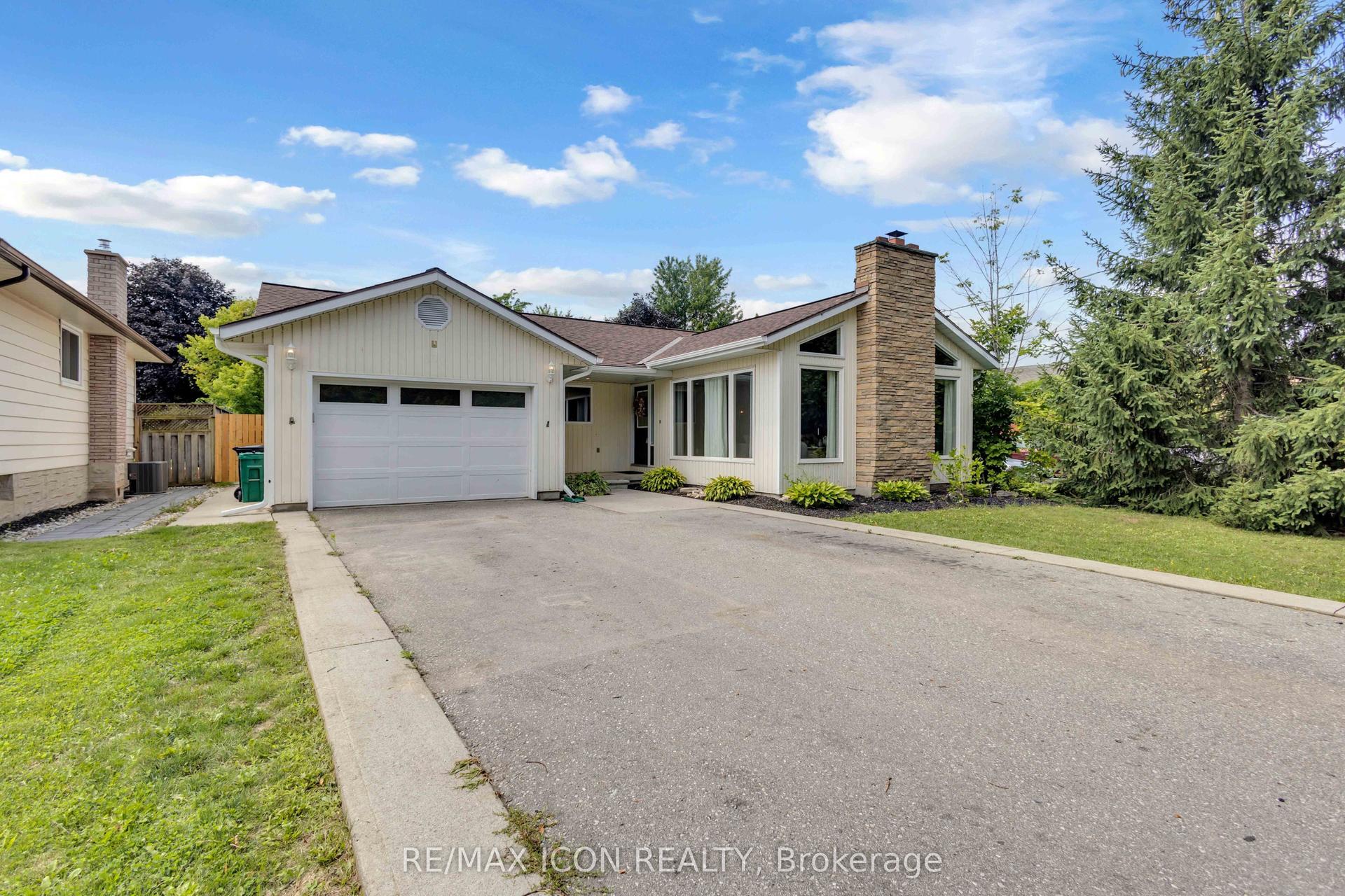 218 Northumberland Street, North Dumfries — Detached for sale, photo 1