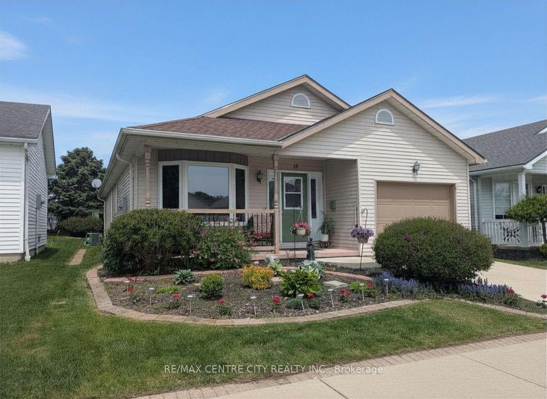 19 Brasher Drive — photo 1