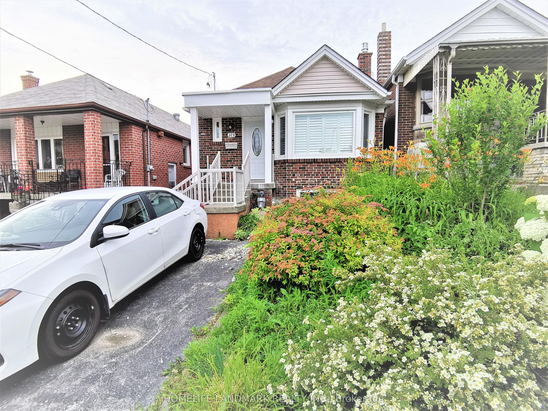 379 Whitmore Avenue Main #Main, Toronto — Detached for lease, photo 1