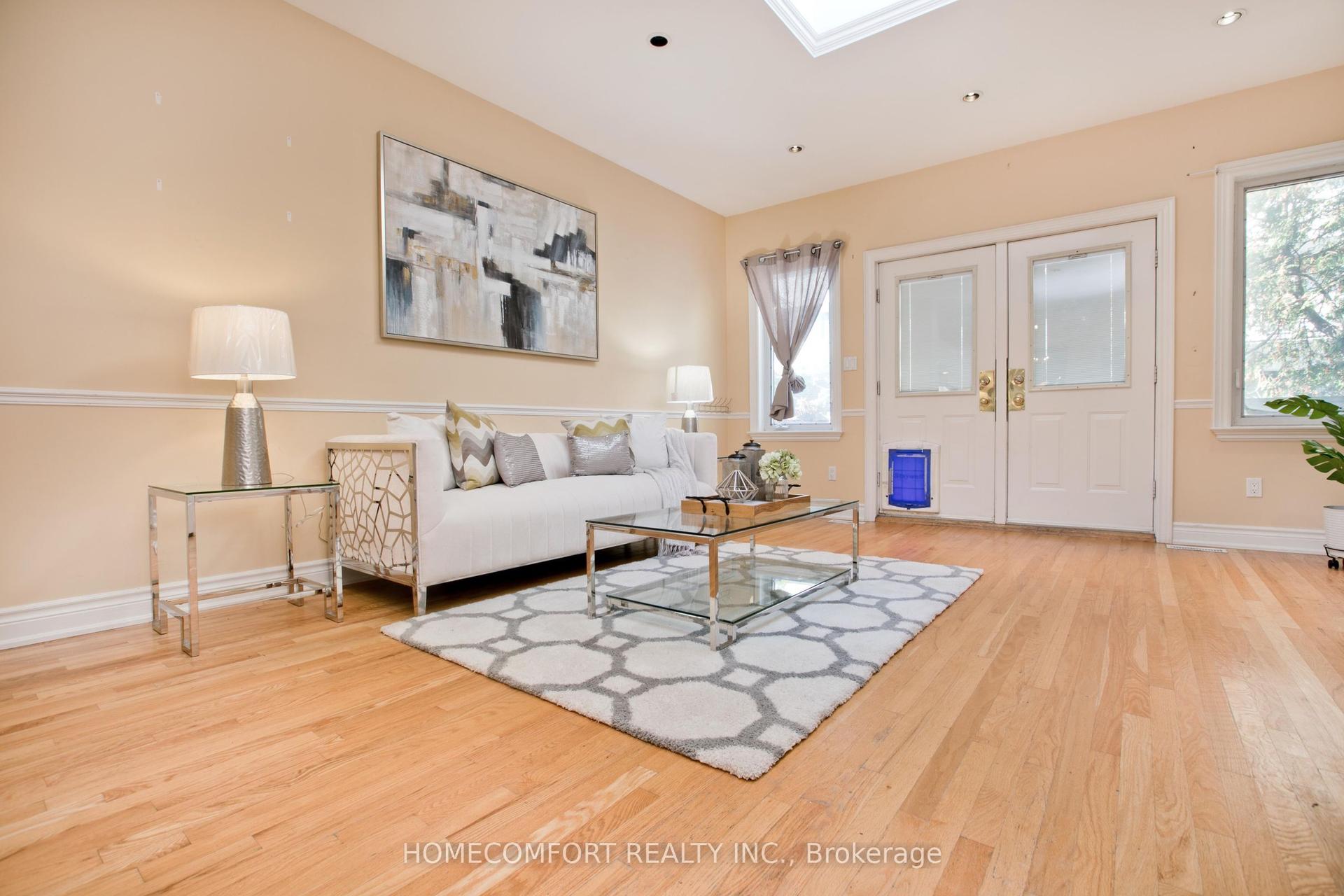 62 Keystone Avenue — photo 1