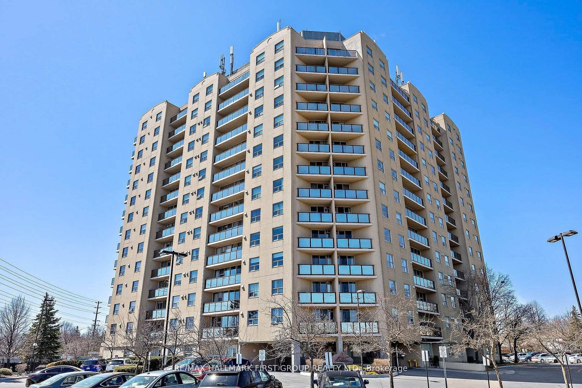 2 WESTNEY Road N 1109 #1109 — photo 1