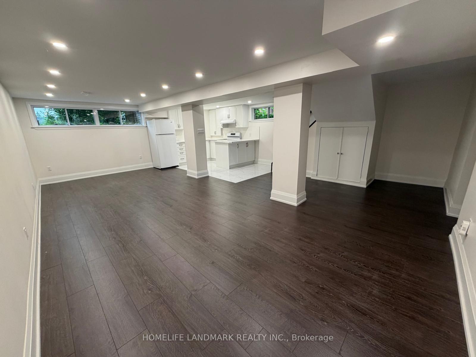 126 Fenside Drive Basement #Basement, Toronto — Semi-Detached for lease, photo 1