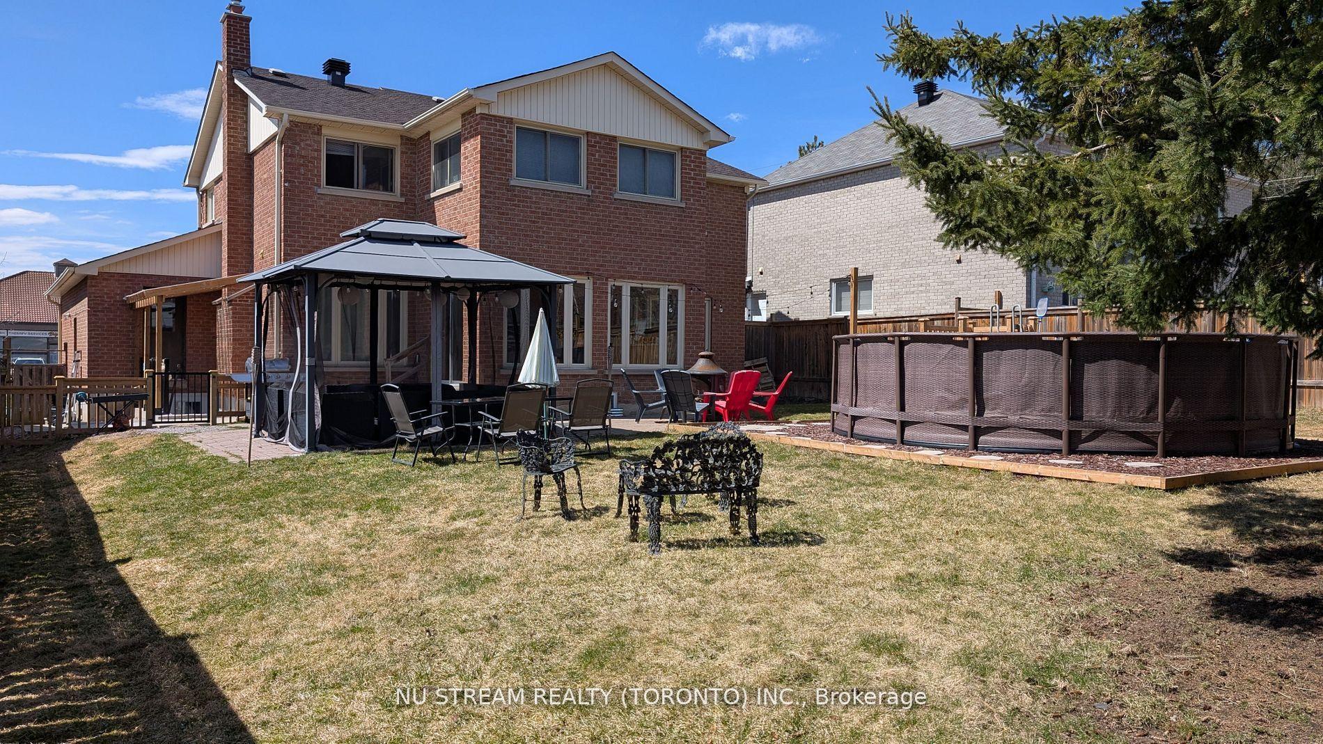 3 Bloomfield Trail — photo 1