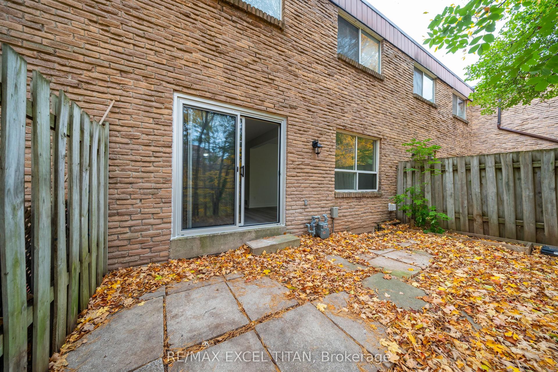 1285 White Oaks N/A — photo 1