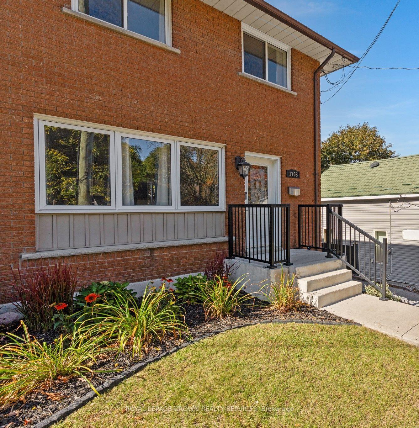 1708 Franklin Boulevard, Cambridge — Semi-Detached for sale, photo 1