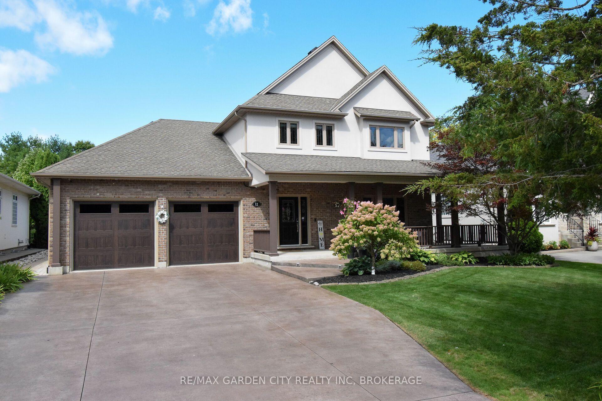 12 Power Glen Road, St. Catharines — Detached for sale, photo 1