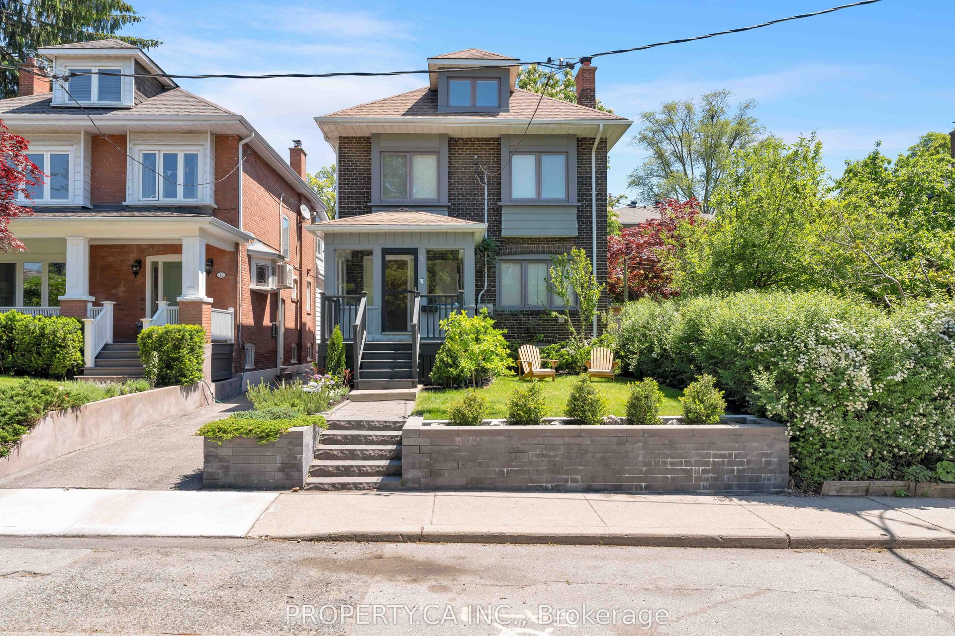 9 Fairview Avenue — photo 1