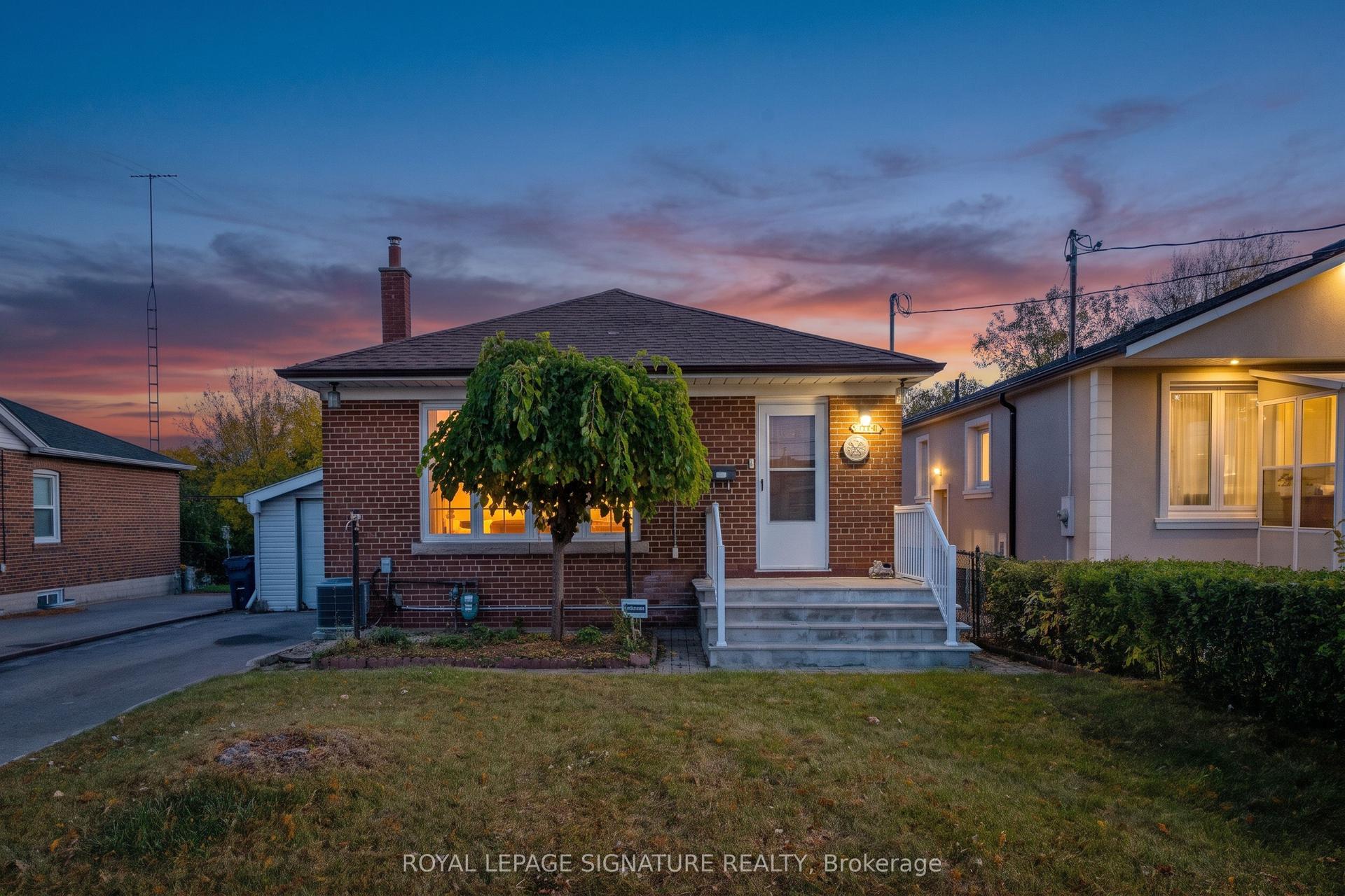 1377 Birchmount Road, Toronto — Detached for sale, photo 1
