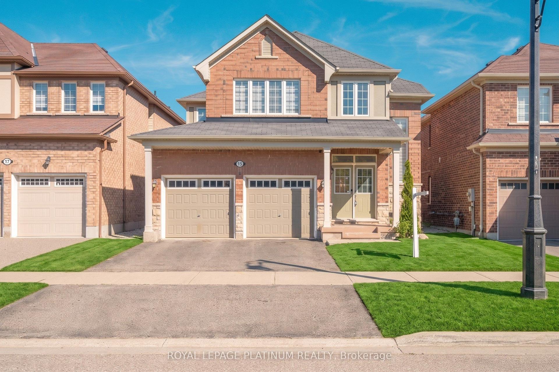 15 Aylesbury Drive, Brampton — Detached for sale, photo 1