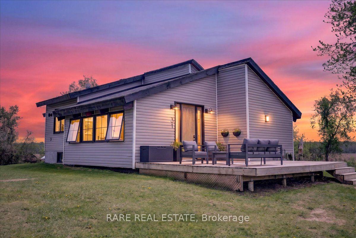 31 CREEMORE Avenue — photo 1