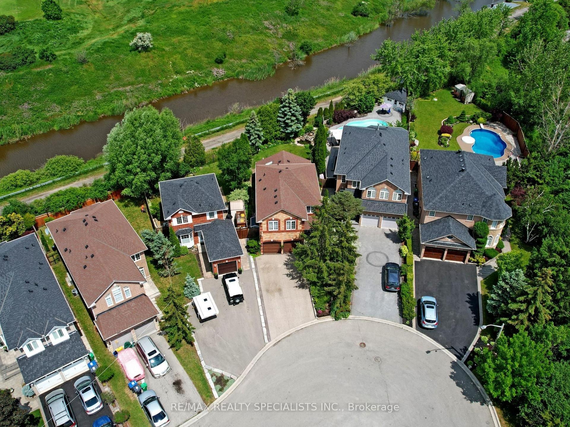 1169 Barnswallow Court — photo 1