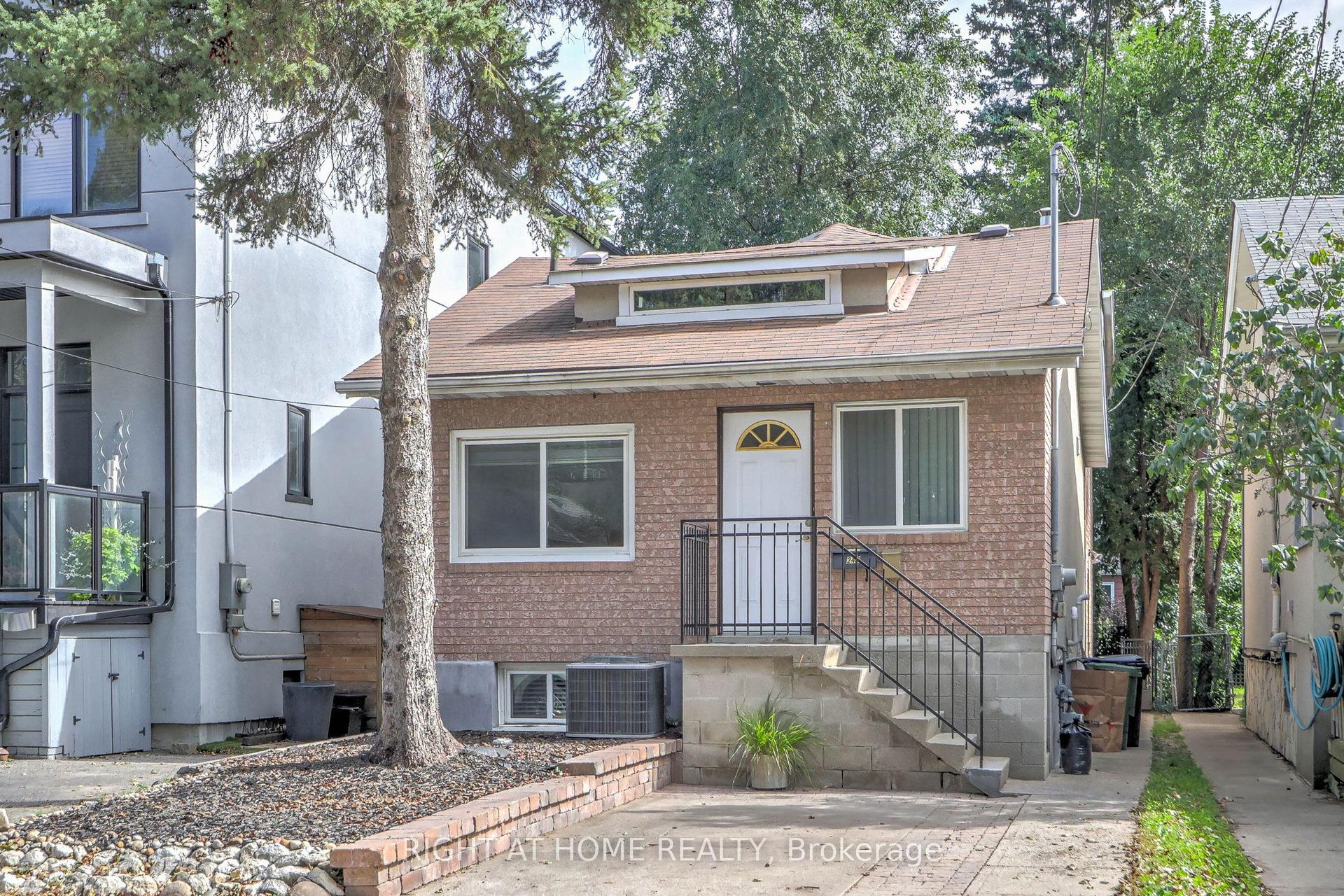 243 Coleridge Avenue, Toronto — Detached for sale, photo 1
