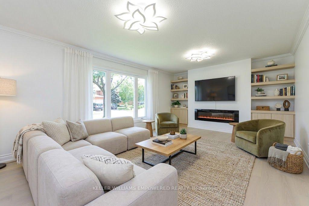 24 Marconi Avenue, Vaughan — Detached for sale, photo 1
