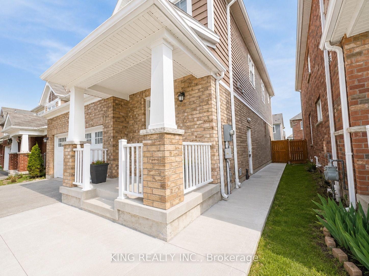 349 Grovehill Crescent Lower #Lower — photo 1