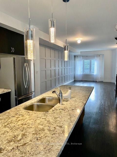 47 Dryden Way, Toronto — Townhouse for lease, photo 1