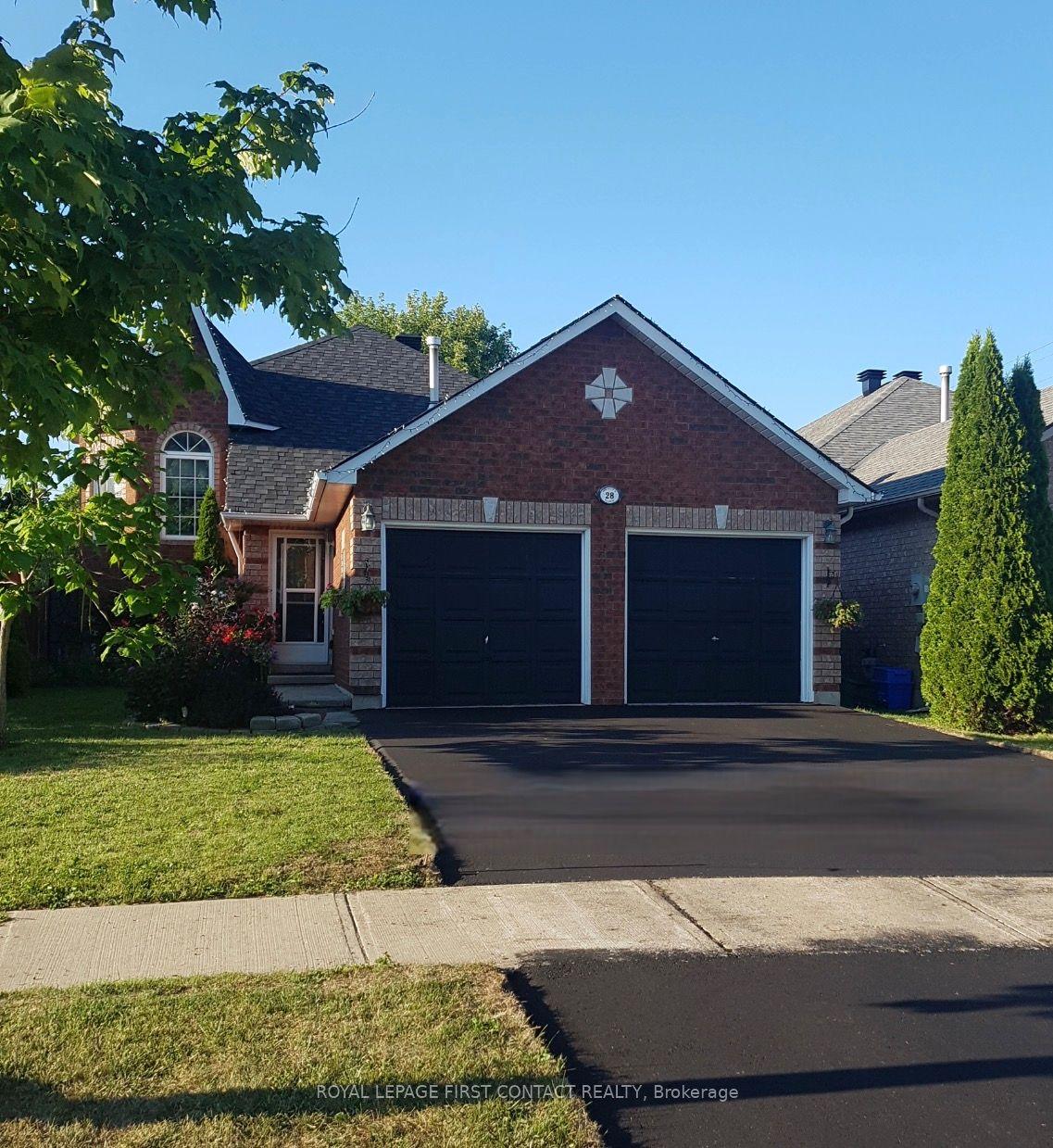 28 Hewitt Place — photo 1