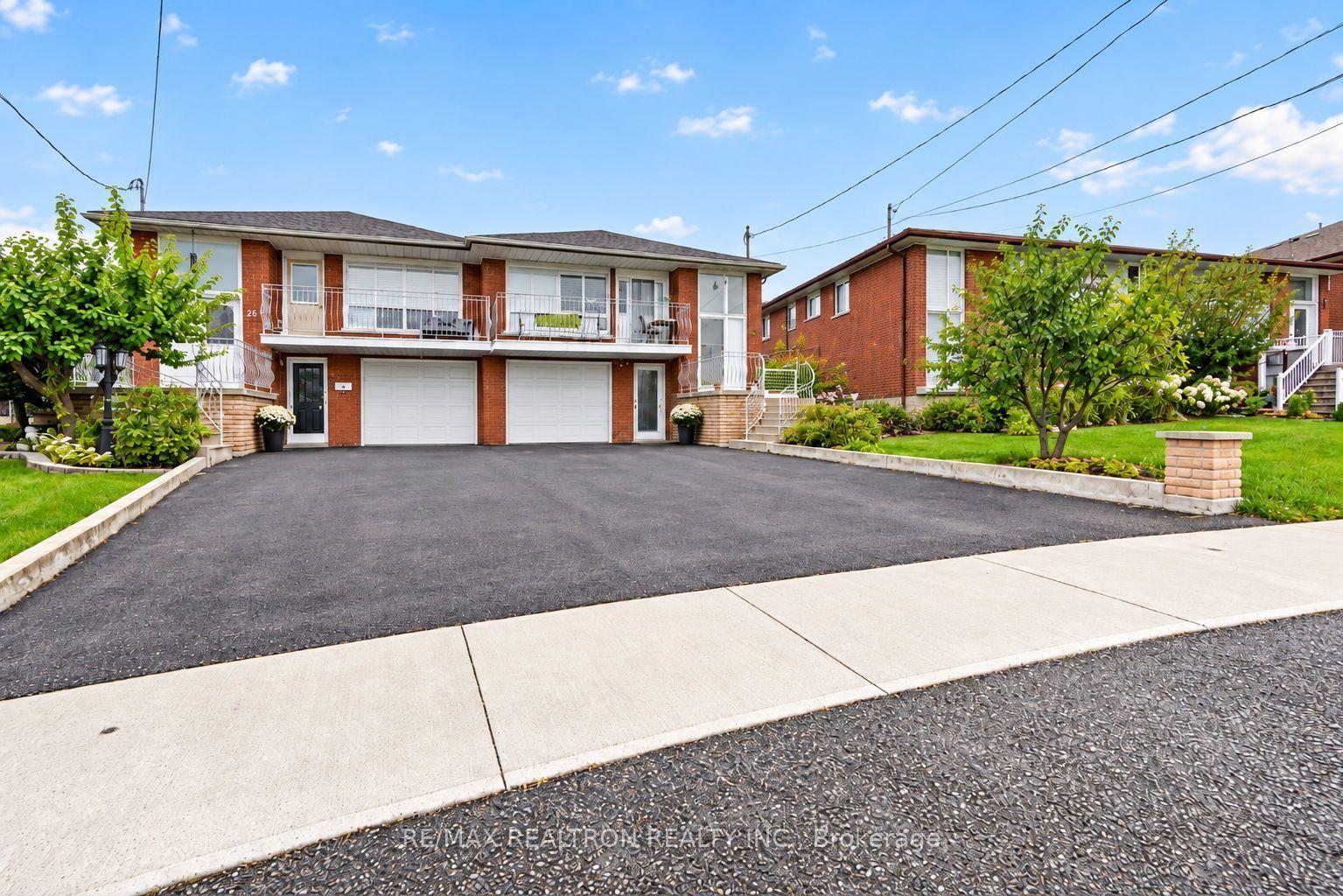 26 Brubeck Road, Toronto — Semi-Detached for sale, photo 1