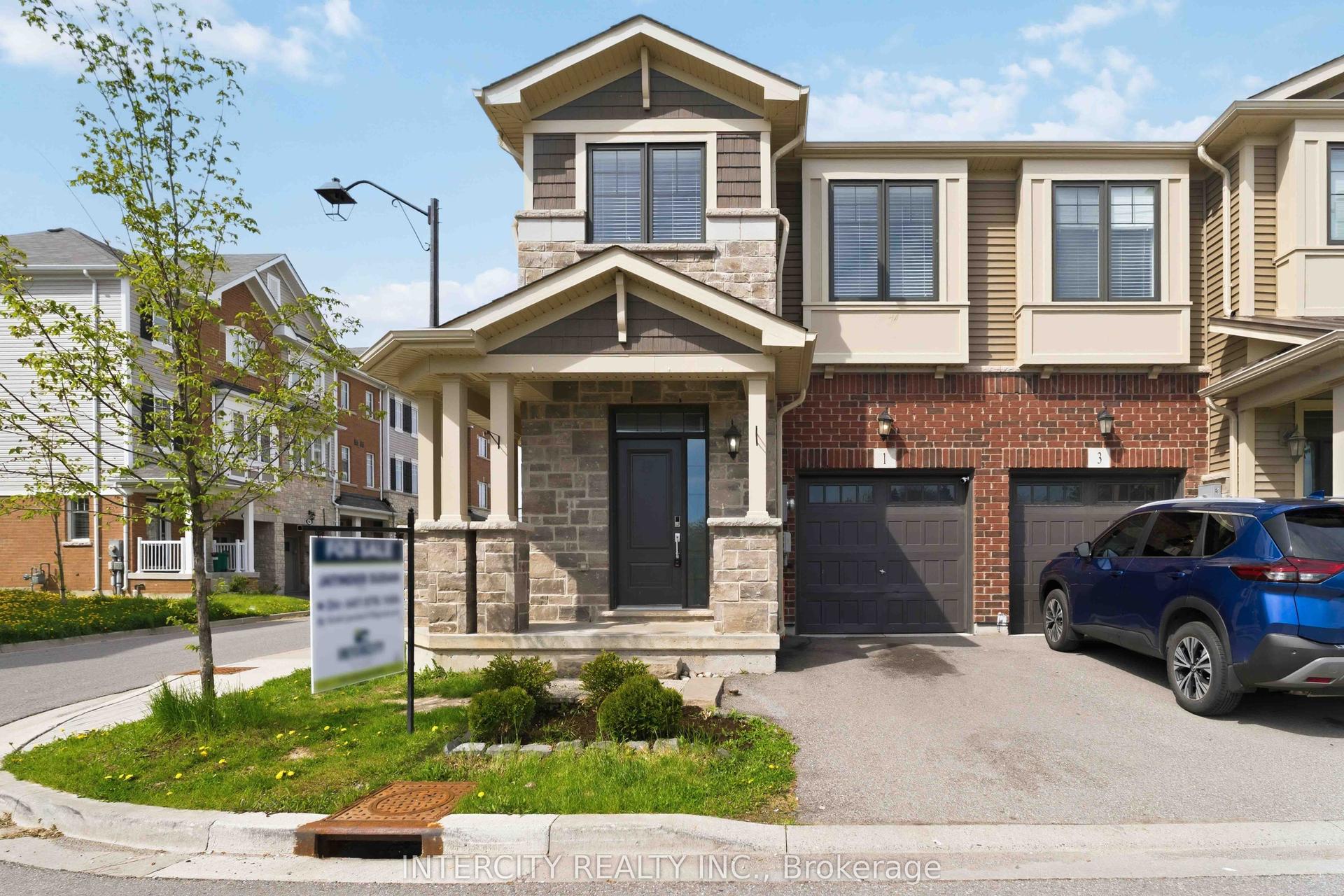 1 Pelican Lane — photo 1