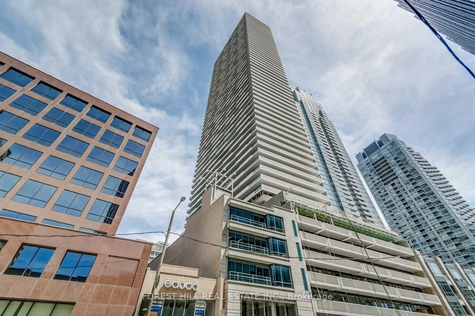 2221 Yonge Street 5610 #5610, Toronto — Condo for lease, photo 1
