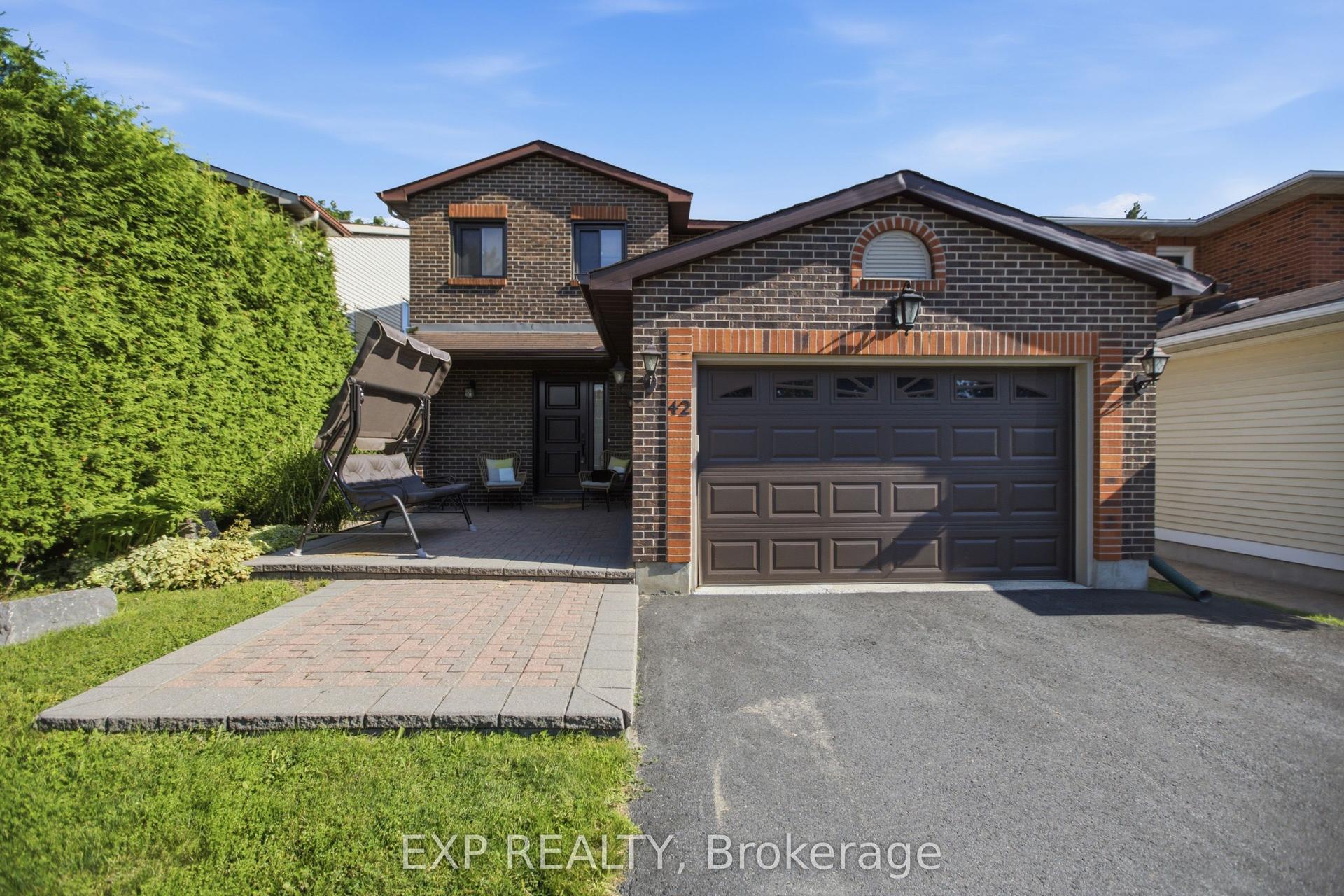 42 Valley Ridge Street, Cityview - Parkwoods Hills - Rideau Shore — Detached for sale, photo 1