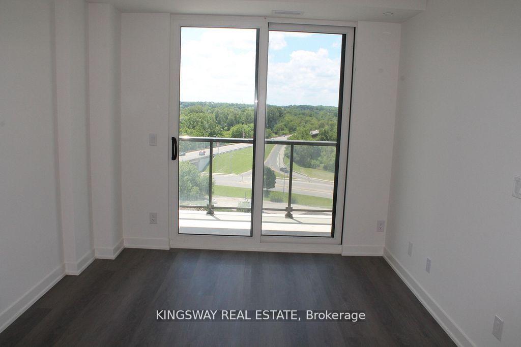 33 ERIE Avenue 1013 #1013 — photo 1