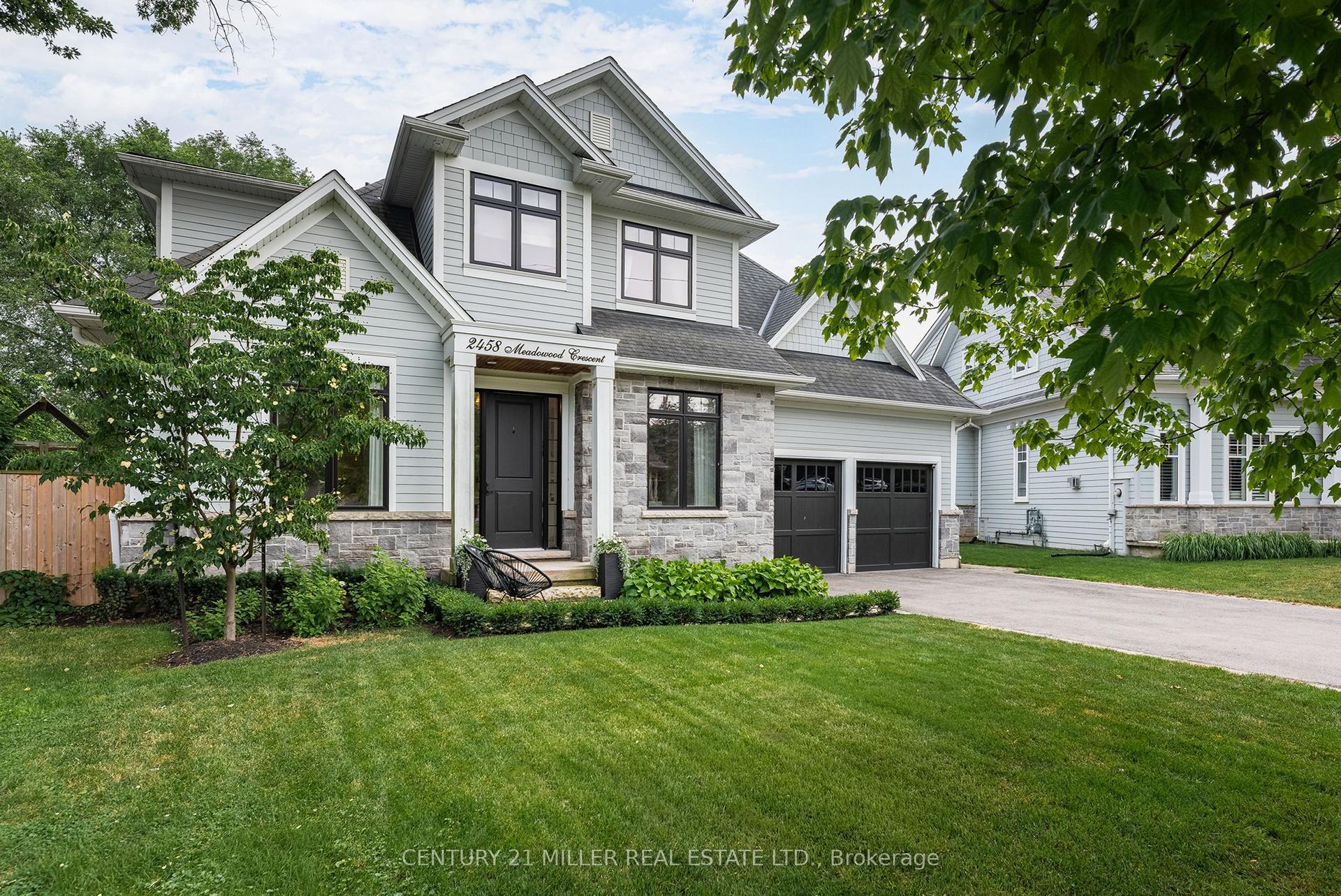 2458 Meadowood Crescent, Oakville — Detached for sale, photo 1