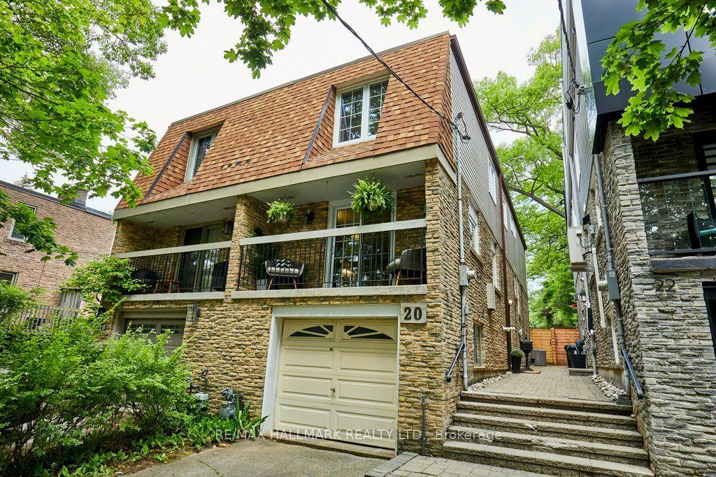 20 Pine Avenue, Toronto — Semi-Detached for lease, photo 1