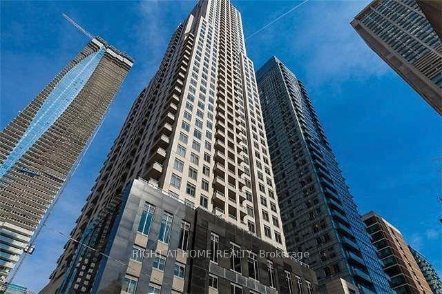 35 Balmuto Street 1810 #1810, Toronto — Condo for sale, photo 1