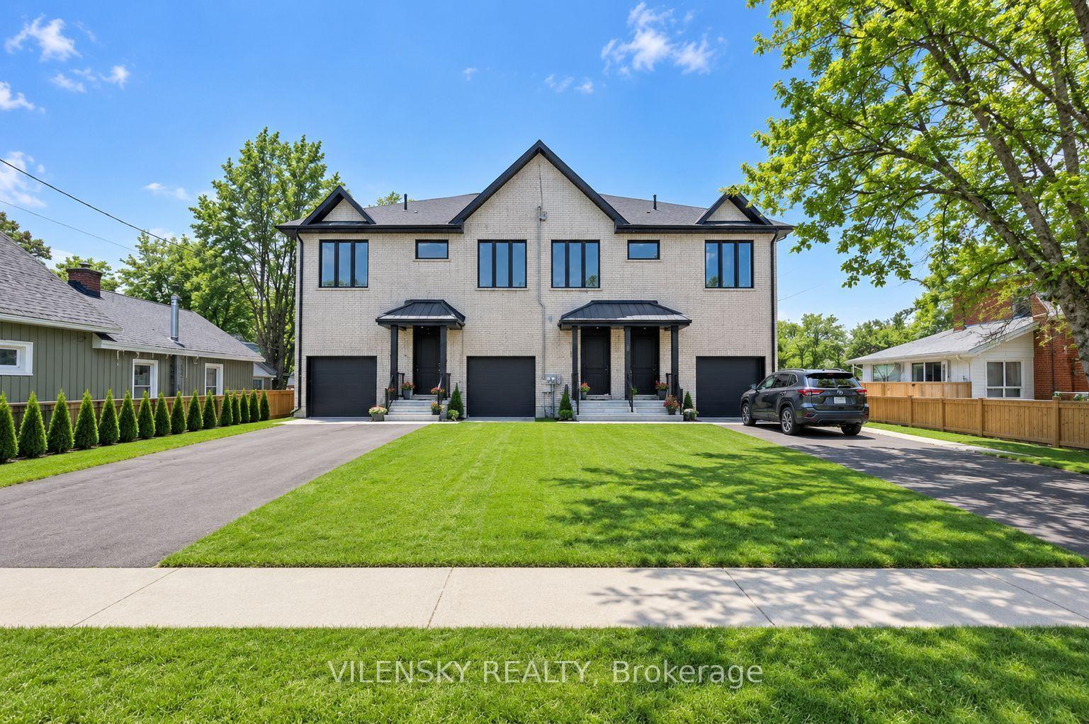 99 Sophia Street W, Barrie — Townhouse for lease, photo 1