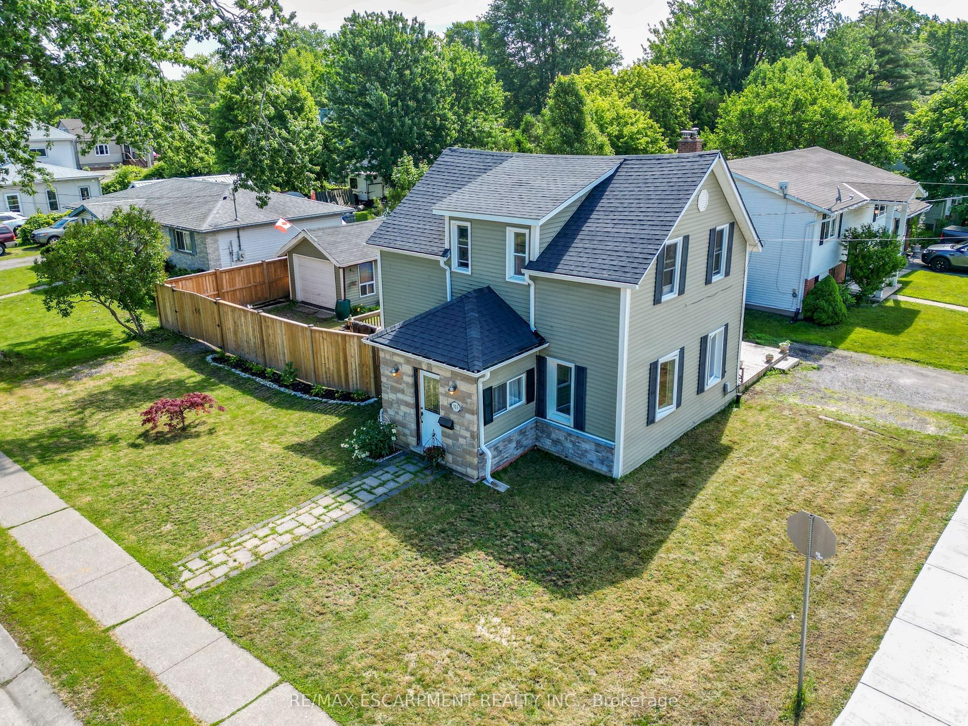 503 John Street — photo 1