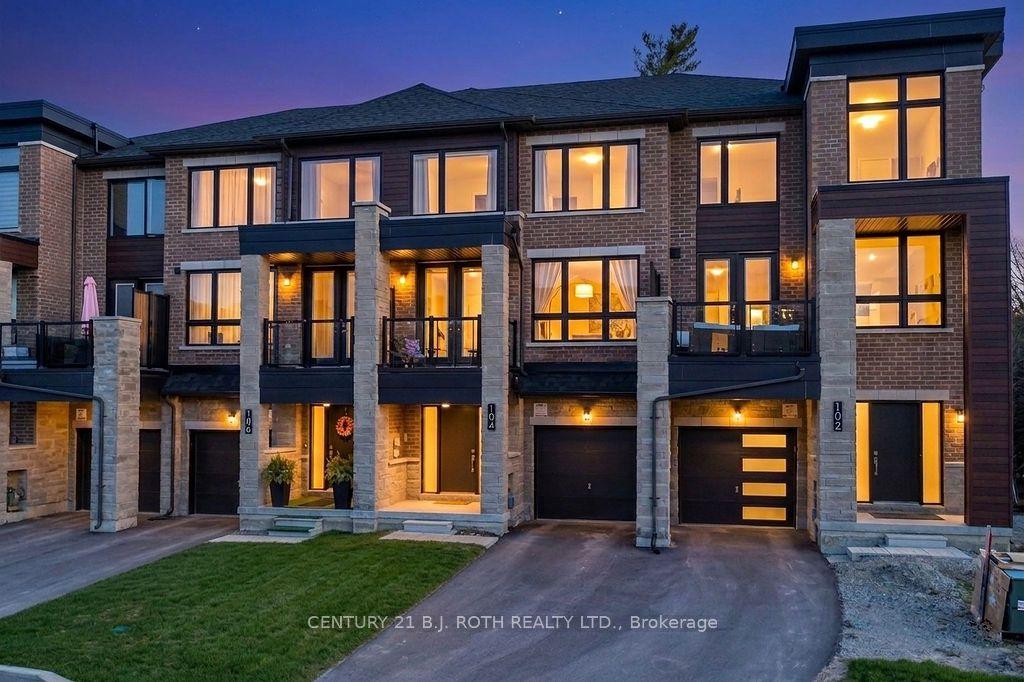 104 Blue Forest Crescent — photo 1