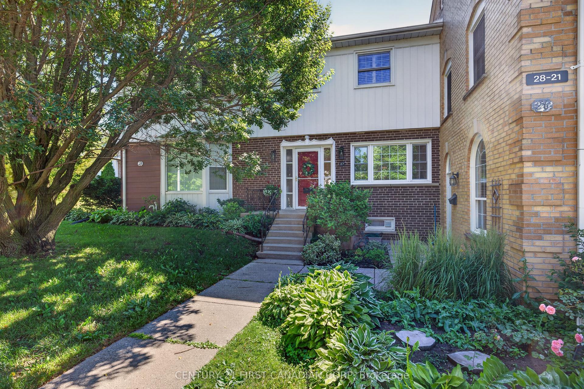 1220 Royal York Road 27 #27 — photo 1
