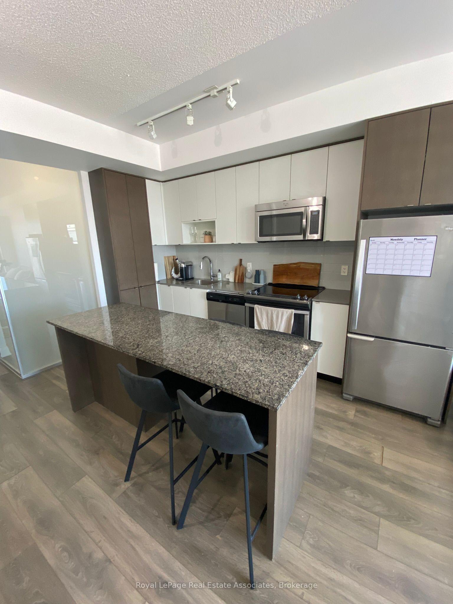 9 Valhalla Inn Road 2701 #2701, Toronto — Condo for lease, photo 1