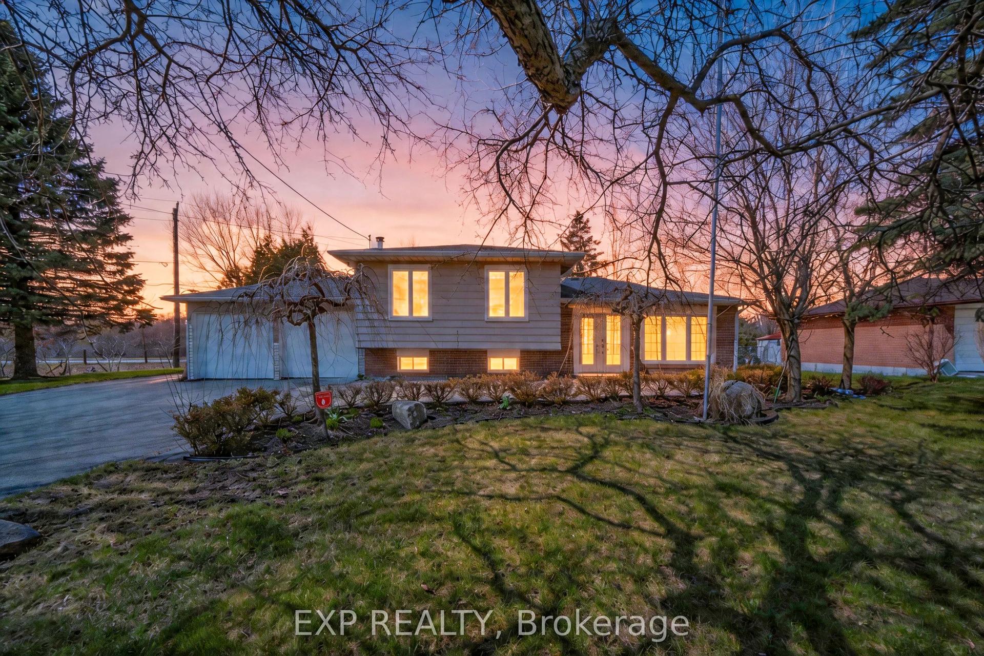28 Lakeland Crescent, Richmond Hill — Detached for lease, photo 1