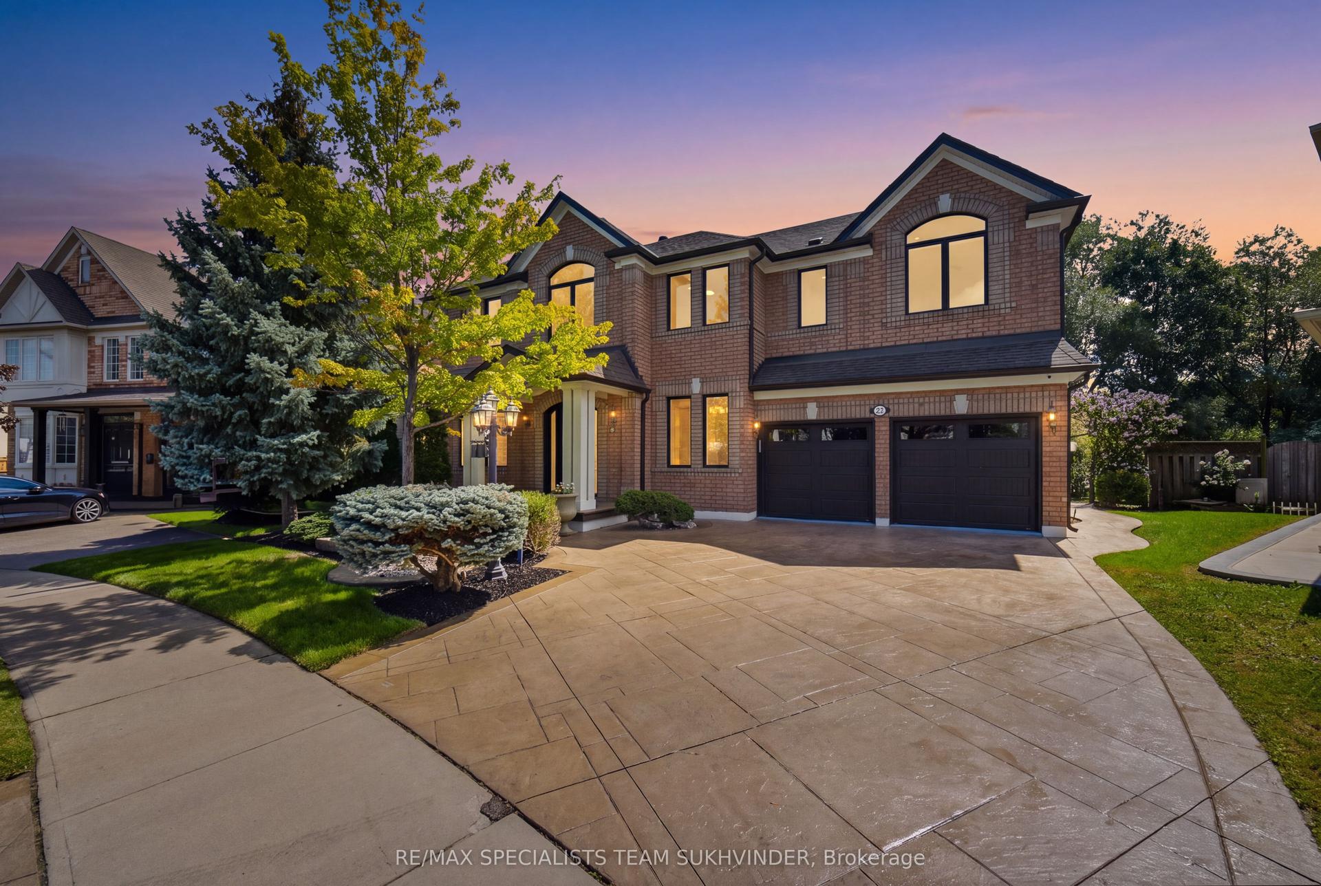 31 Linstock Drive, Brampton — Detached for sale, photo 1