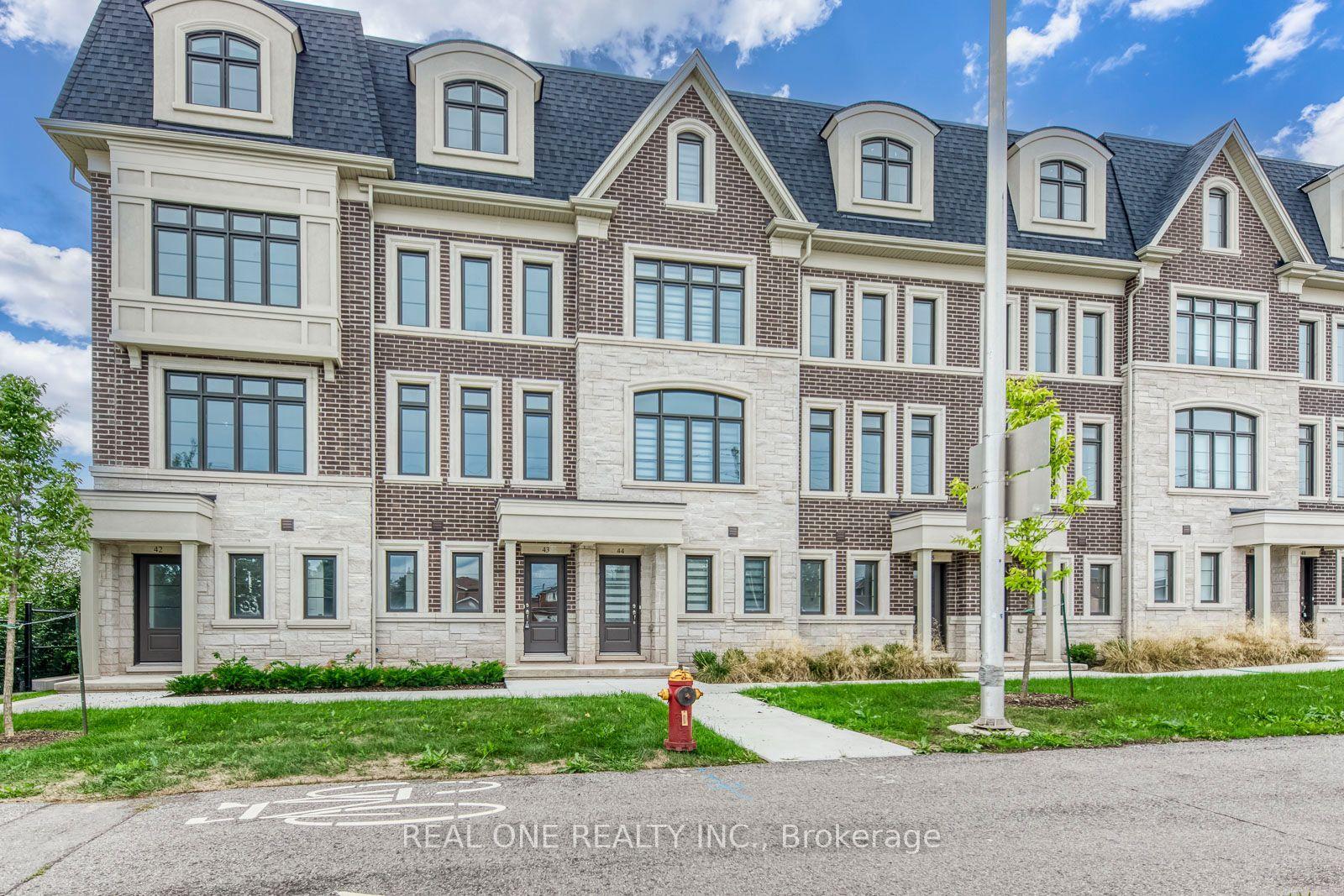 2140 Trafalgar Road 44 #44, Oakville — Townhouse for lease, photo 1