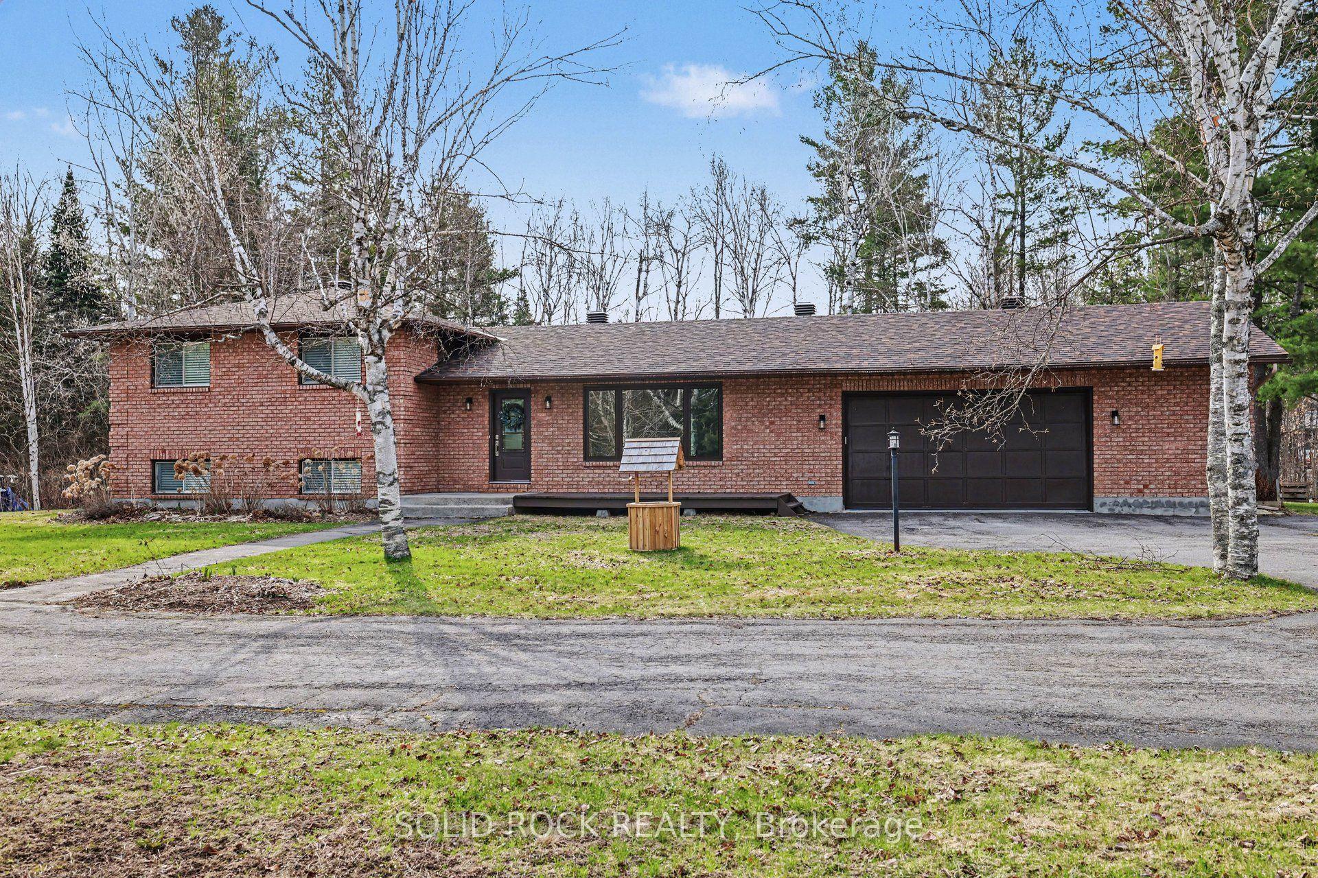 113 Goodwood Crescent — photo 1