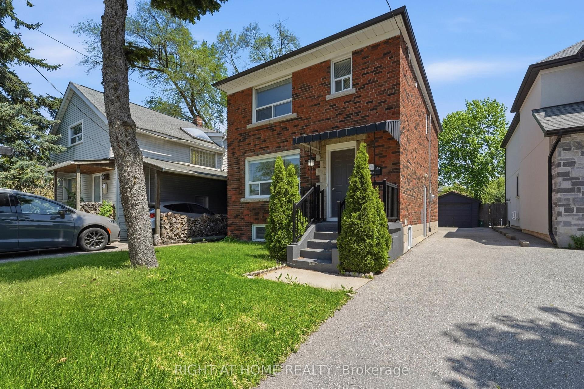 615 Pharmacy Avenue, Toronto — Detached for sale, photo 1