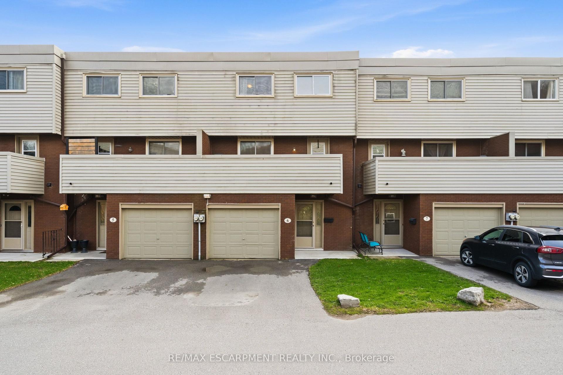 23 Watsons Lane 6 #6 — photo 1