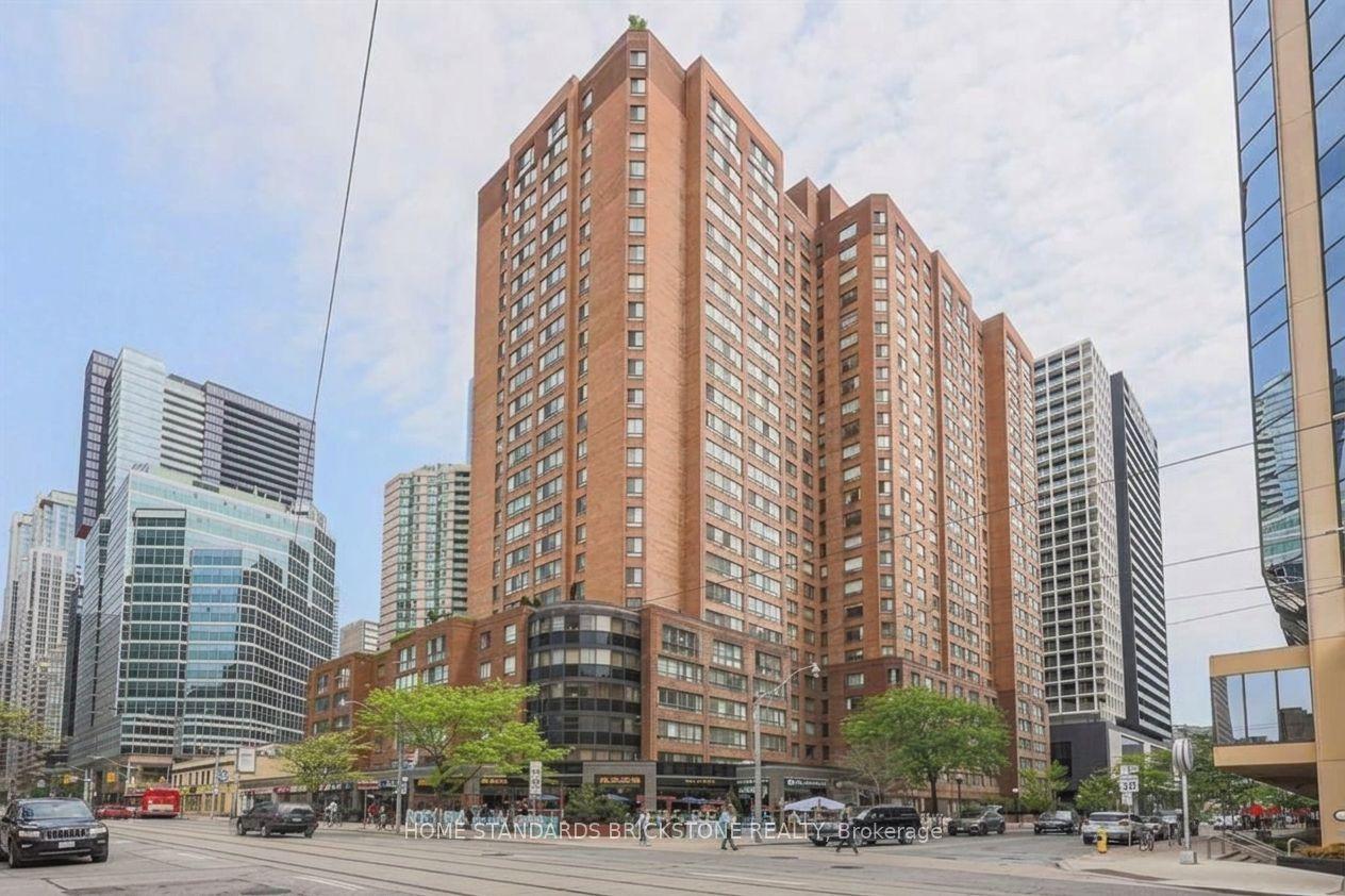 633 Bay Street 2421 #2421, Toronto — Condo for lease, photo 1