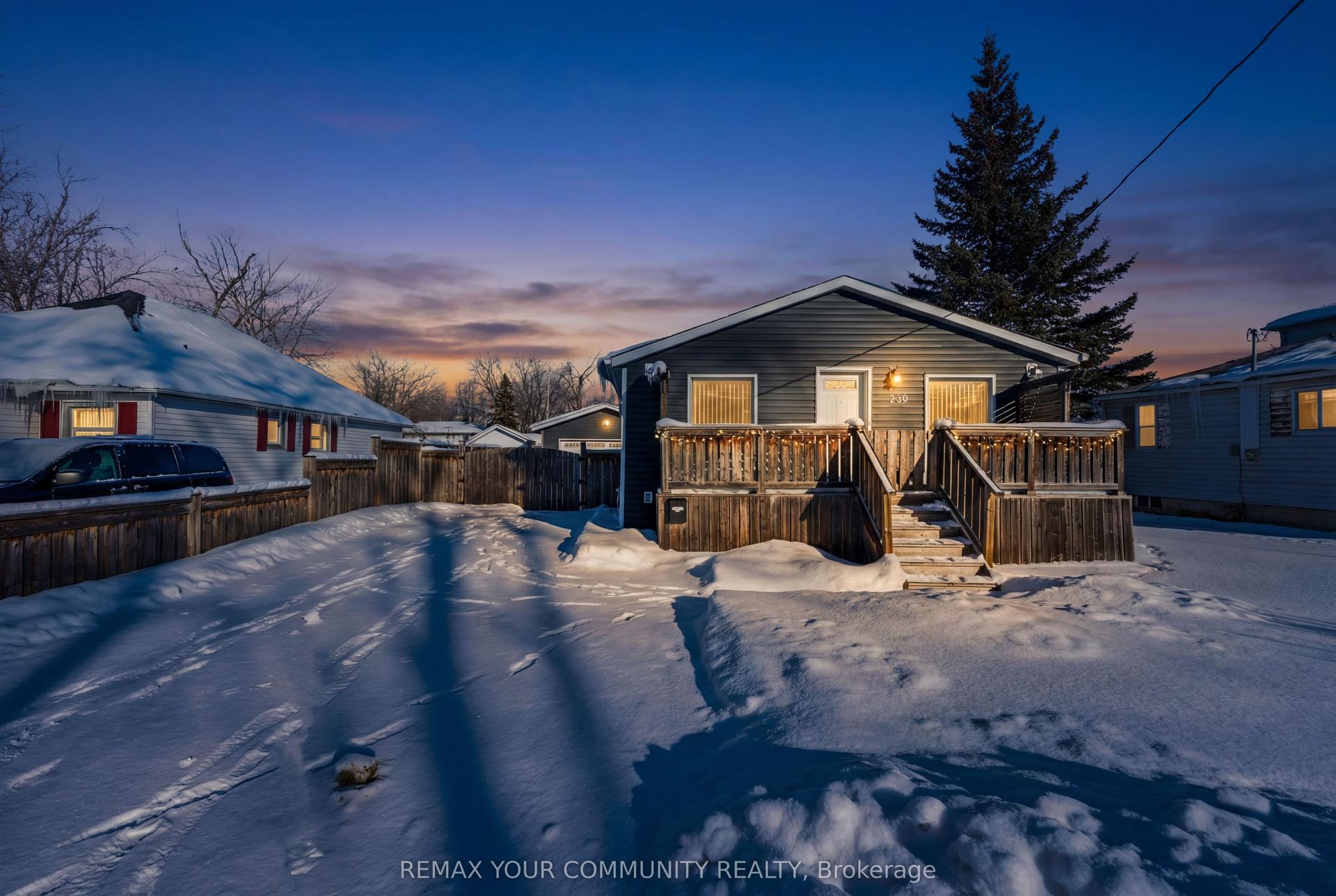 320 Pasadena Drive — photo 1