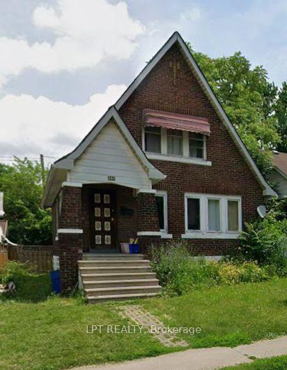 916 Felix Avenue, Windsor — Detached for sale, photo 1