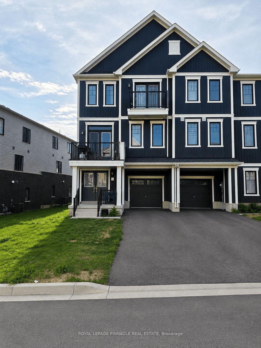 52 Norwich Crescent, Haldimand — Townhouse for lease, photo 1